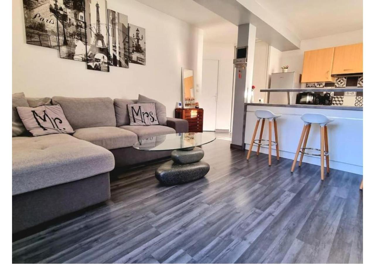 Superbe Appartement Avec Jardin Proche Versailles Saint-Cyr-l'Ecole Luaran gambar