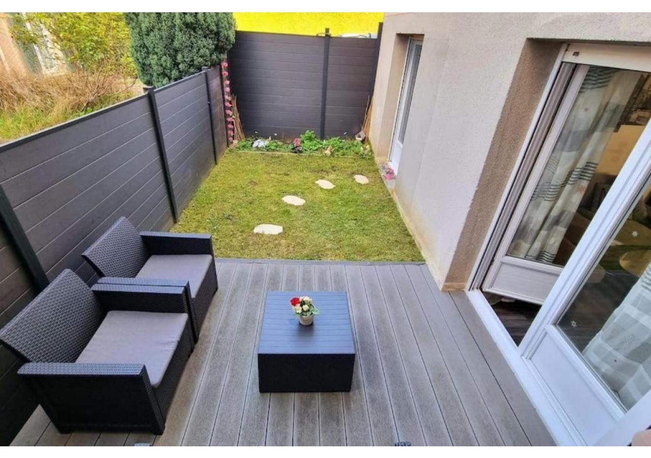 Superbe Appartement Avec Jardin Proche Versailles Saint-Cyr-l'Ecole Luaran gambar